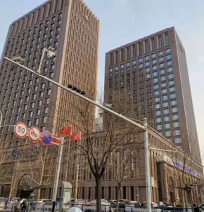 �ӱ����̼�����ʯ�㳡